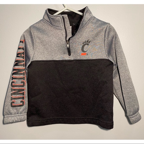 UC Bearcats Sweatshirt - Picture 2 of 4